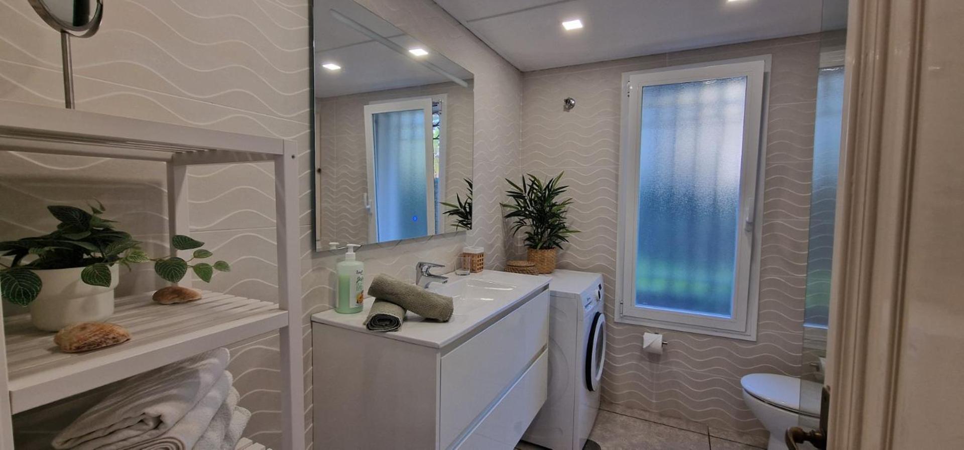 Luxe Studio Met Ruim Terras, Vlak Aan Zee! Sitio de Calahonda Luaran gambar